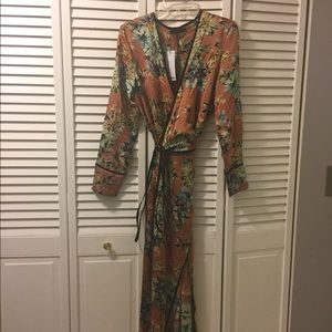 ASOS Dresses - NWT floral print kimono wrap dress ASOS Dresses - NWT floral print kimono wrap dress